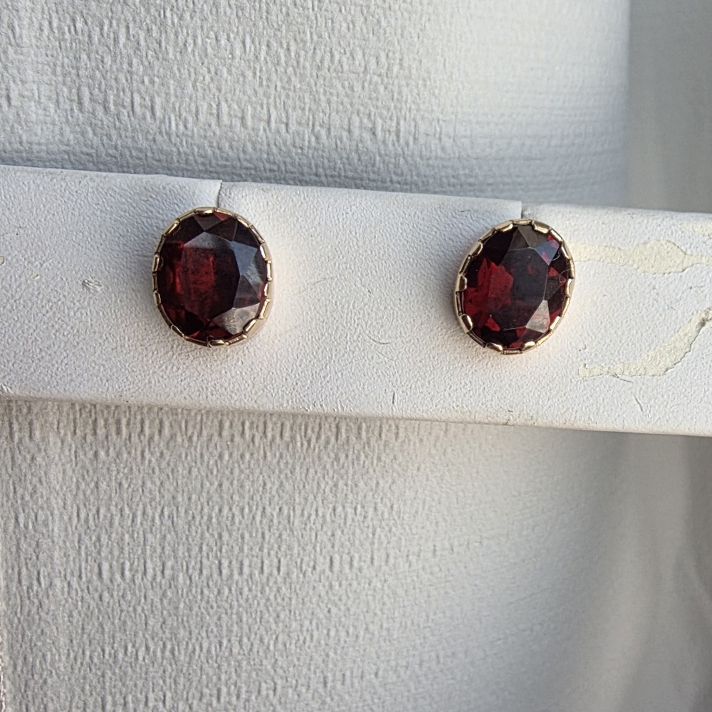 14k Solid Gold Earring